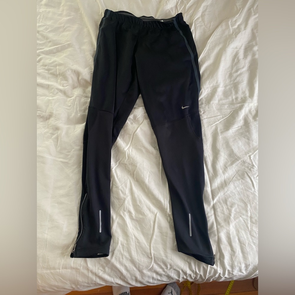 Nike thermal leggings